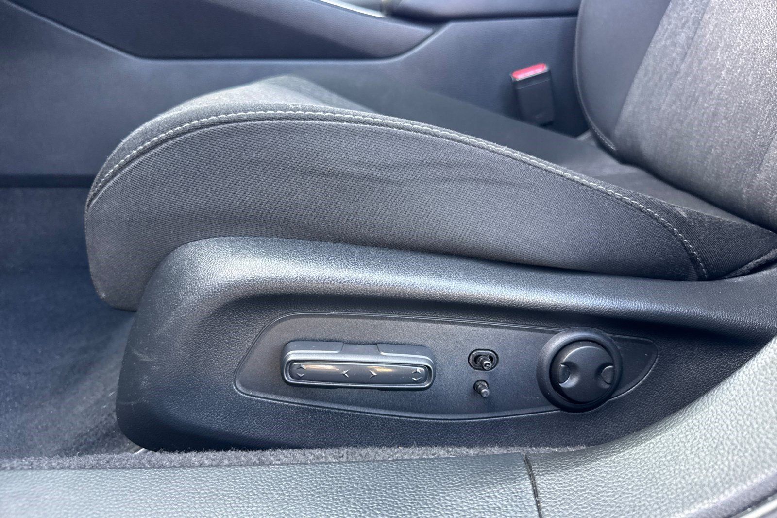 Used 2024 Honda Accord EX image 15