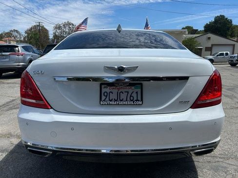 Used 2017 Genesis G90 3.3T Premium RWD image 4