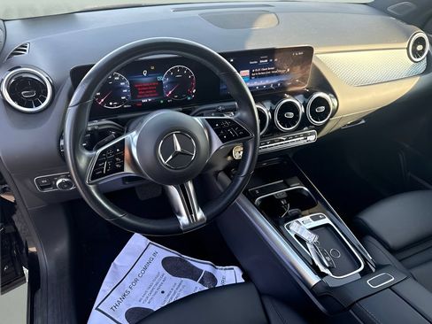 Used 2025 Mercedes-Benz GLA 250 image 11