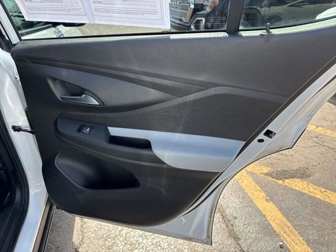 Used 2024 Buick Envista Preferred w/ Convenience II Package image 22