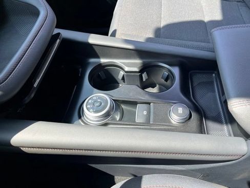 Used 2025 Ford Explorer Active RWD image 23