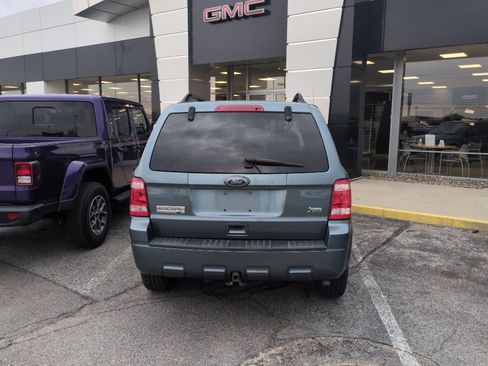 Used 2010 Ford Escape XLT image 7