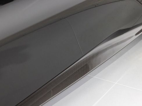 Certified 2021 Ferrari Roma image 28