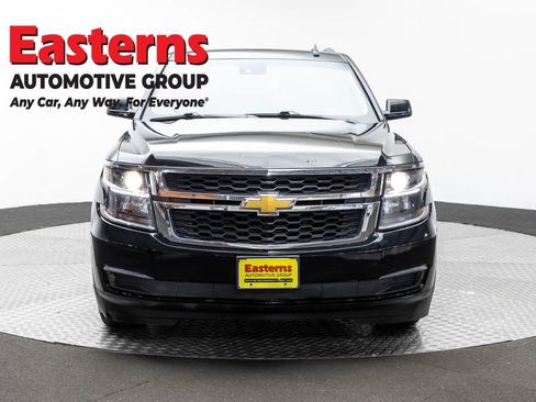 Used 2019 Chevrolet Suburban LT AWD/4WD image 2