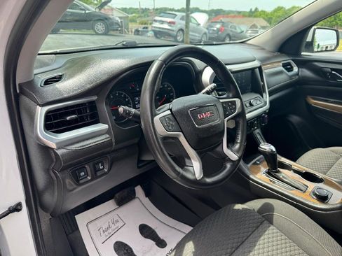 Used 2018 GMC Acadia SLE FWD image 15