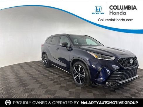 Used 2021 Toyota Highlander XSE image 1