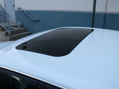 Used 2013 Audi S4 Prestige image 9