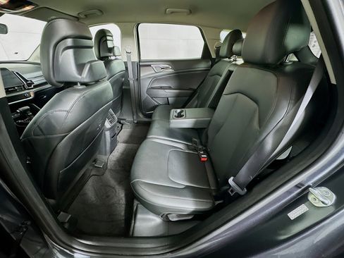 Used 2024 Kia Sportage EX image 28
