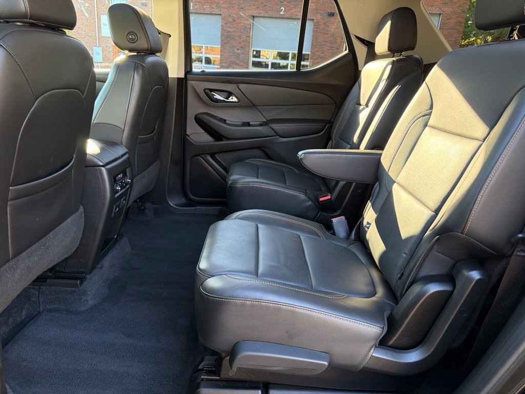 Used 2020 Chevrolet Traverse Premier AWD/4WD image 29