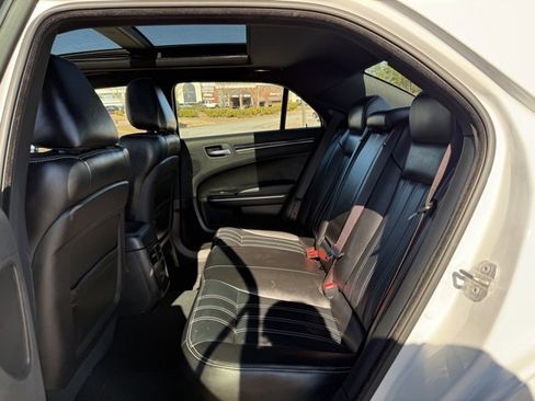 Used 2022 Chrysler 300 S image 27