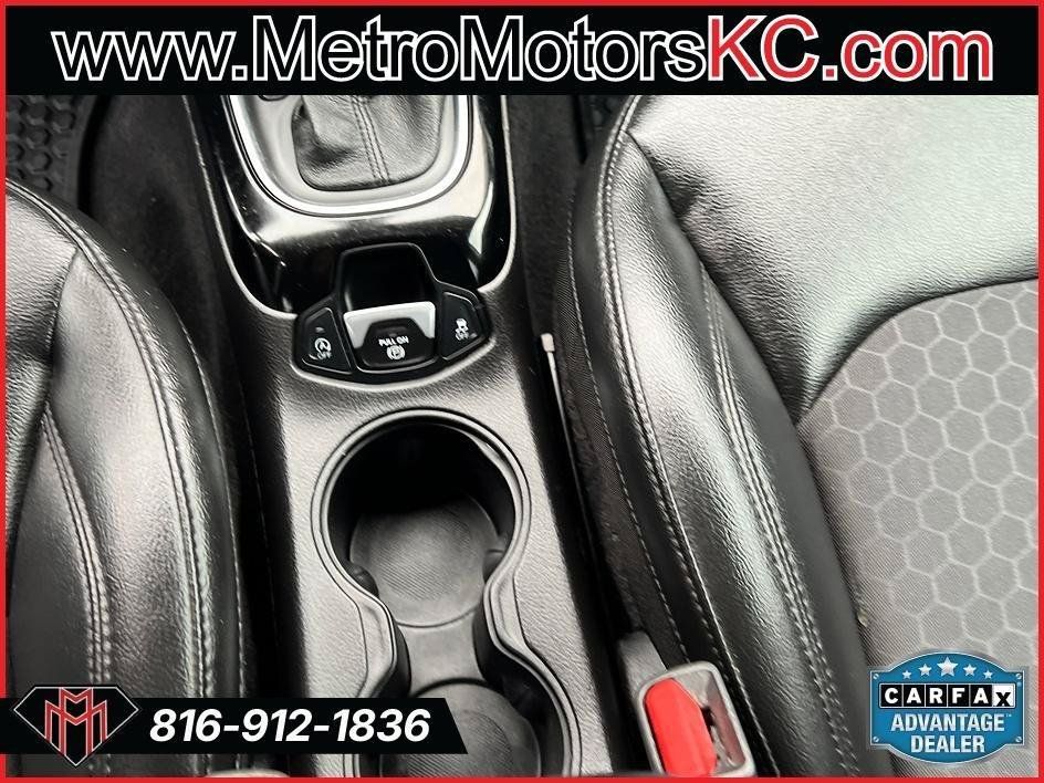 Used 2019 Jeep Compass Latitude FWD image 29