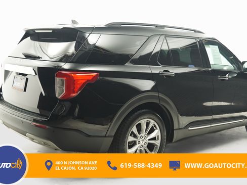 Used 2021 Ford Explorer XLT w/ Equipment Group 202A RWD image 6