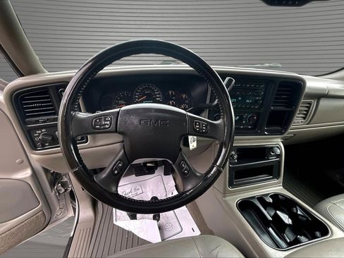 Used 2005 GMC Sierra 1500 SLT w/ Light Duty Power Package image 9