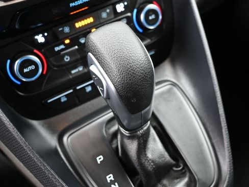 Used 2022 Ford Transit Connect XL image 25