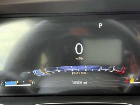 Used 2023 Jeep Grand Cherokee Altitude AWD/4WD image 24