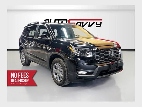 Used 2025 Honda Passport TrailSport image 1