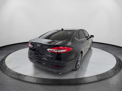 Used 2020 Ford Fusion SEL FWD image 6