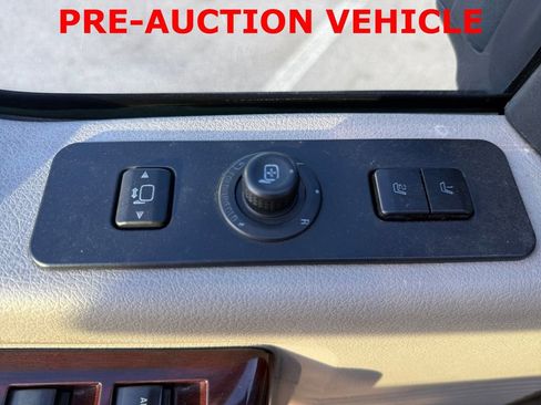 Used 2010 Ford F250 Lariat image 24