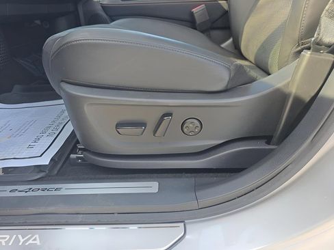 Used 2023 Nissan Ariya AWD image 16