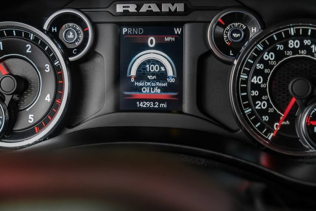Used 2024 RAM 3500 Tradesman w/ Chrome Appearance Group AWD/4WD image 19