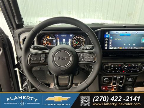 Used 2025 Jeep Wrangler Unlimited Sport AWD/4WD image 26