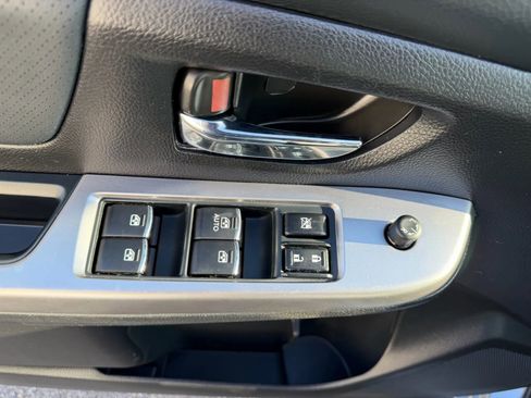 Used 2017 Subaru Crosstrek 2.0i Limited image 21