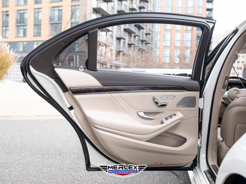 Used 2019 Mercedes-Benz S 560 4MATIC Sedan image 43