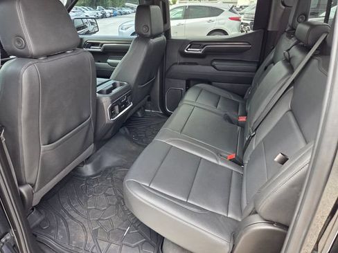 Used 2025 GMC Sierra 1500 SLT w/ SLT Premium Plus Package AWD/4WD image 9