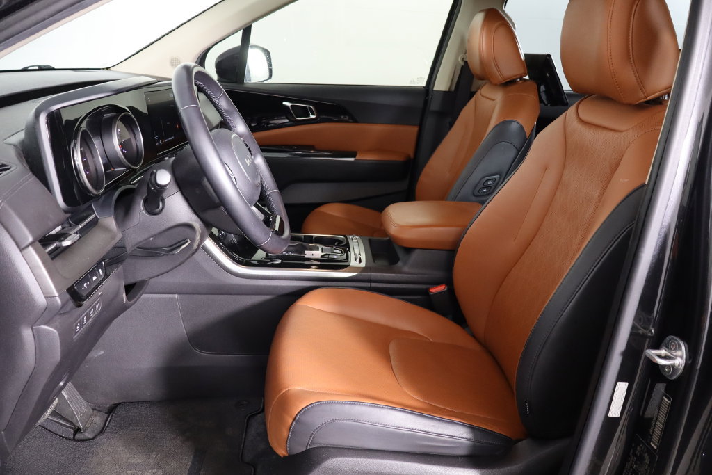 Used 2022 Kia Carnival SX FWD image 14