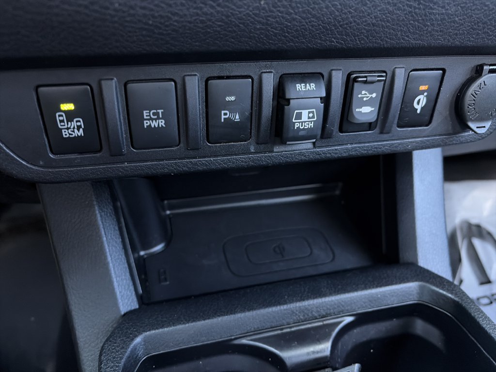 Used 2019 Toyota Tacoma TRD Pro AWD/4WD image 26