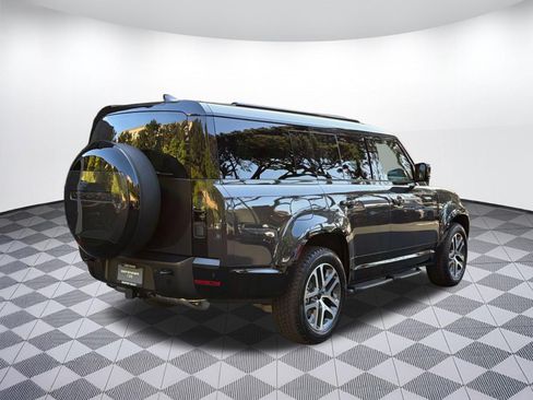 New 2026 Land Rover Defender 130 X-Dynamic SE AWD/4WD image 9