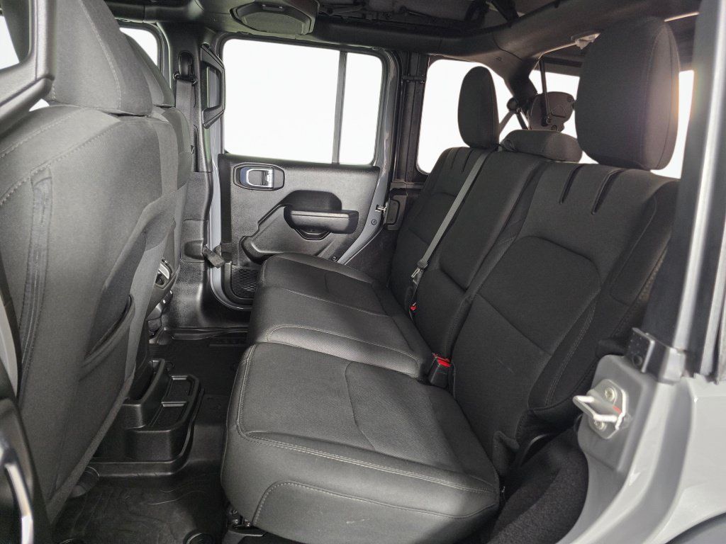Used 2023 Jeep Wrangler Unlimited w/ Cold Weather Group AWD/4WD image 20