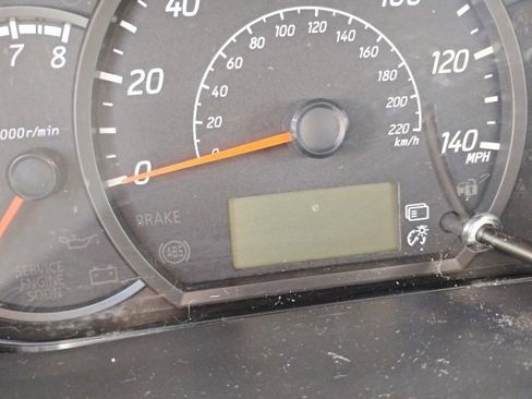 Used 2017 Mitsubishi Mirage ES image 12