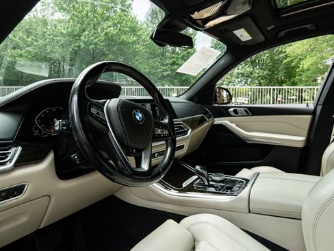 Used 2019 BMW X5 xDrive40i w/ Premium Package 2 AWD/4WD image 32