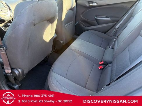 Used 2017 Chevrolet Cruze LT image 30