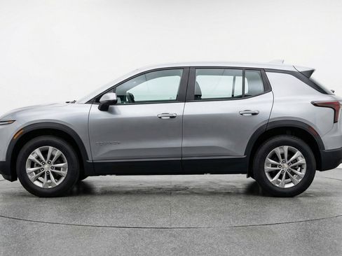 Used 2025 Chevrolet Equinox LT image 4