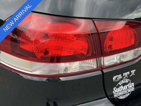 Used 2013 Volkswagen GTI Driver's Edition FWD image 10