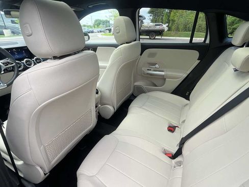 Used 2026 Mercedes-Benz GLA 250 4MATIC image 13