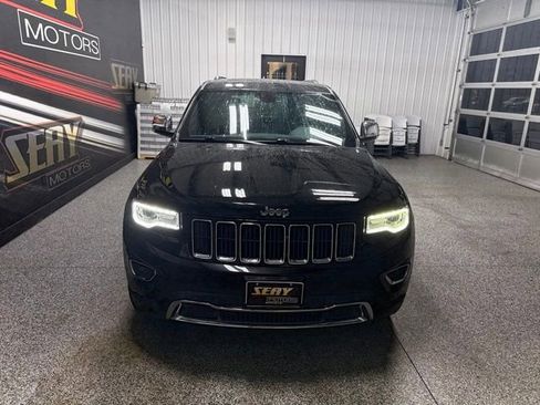 Used 2016 Jeep Grand Cherokee Limited w/ Luxury Group II AWD/4WD image 18