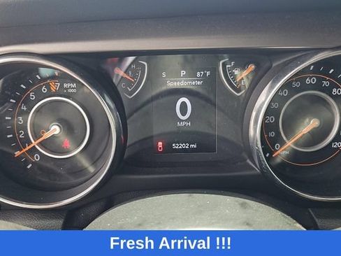 Used 2020 Jeep Gladiator Sport w/ Quick Order Package 24S AWD/4WD image 11