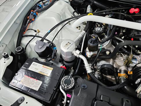 Used 2000 Chevrolet Camaro Z28 w/ SS Performance/Appearance Pkg image 17