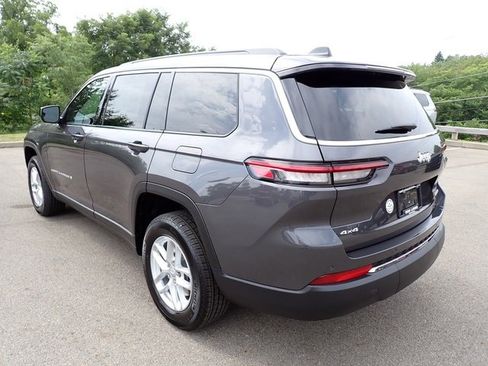New 2025 Jeep Grand Cherokee L Laredo image 3