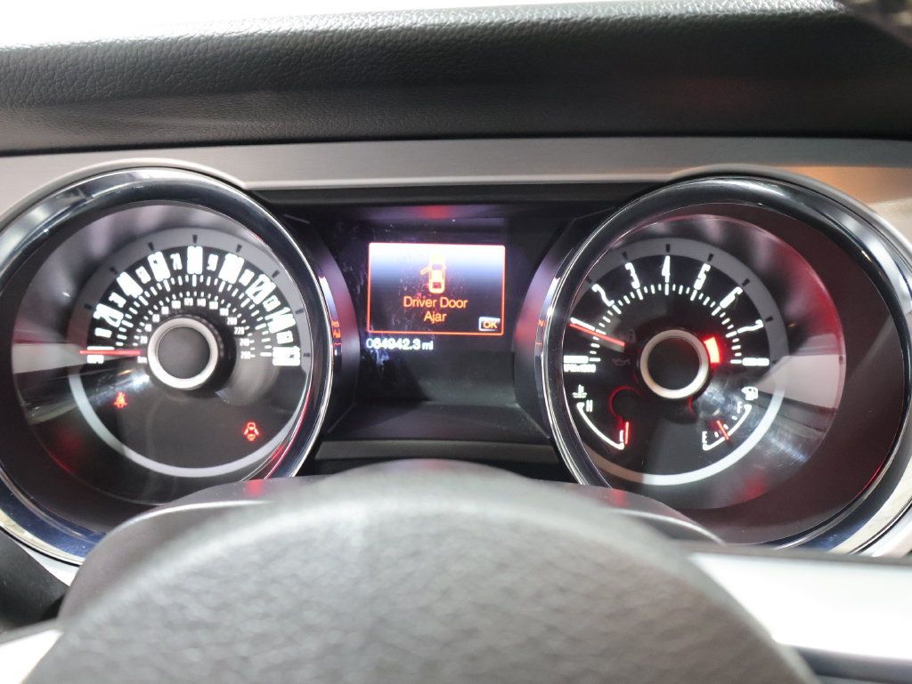 Used 2013 Ford Mustang Premium RWD image 30