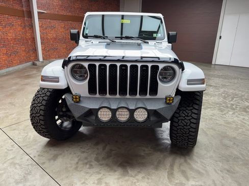 Used 2022 Jeep Wrangler Unlimited Sahara w/ Cold Weather Group image 8