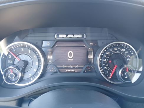 Used 2024 RAM 1500 Big Horn AWD/4WD image 15