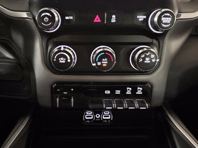 Used 2024 RAM 2500 Big Horn w/ Off Road Package AWD/4WD image 37