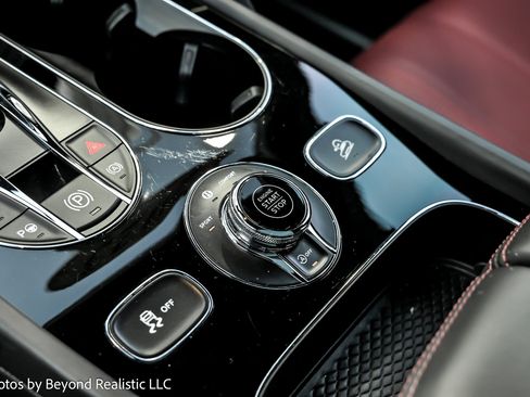 Used 2023 Bentley Bentayga image 52