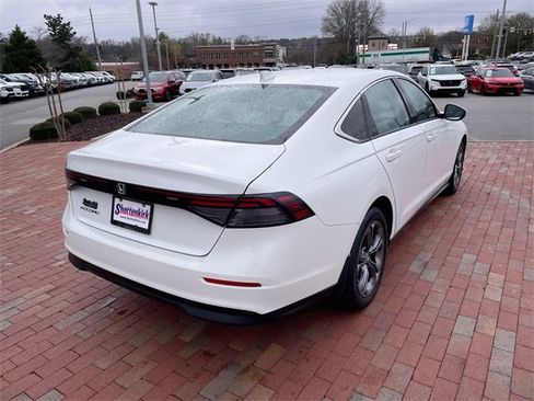 Certified 2023 Honda Accord EX image 36