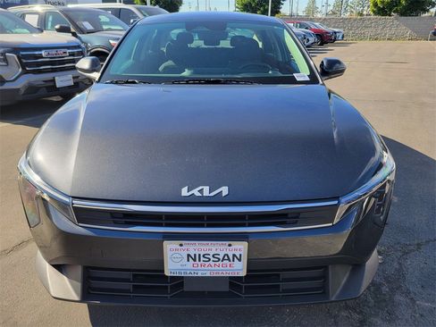 Used 2025 Kia K4 LXS image 30