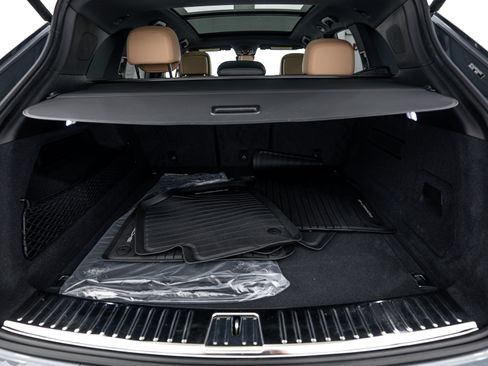 Certified 2026 Porsche Cayenne AWD/4WD image 25